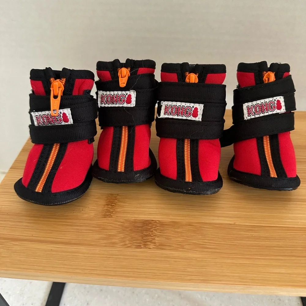 KONG Neoprene Dog Boots - Red & Black. Set of 4. Size Small.